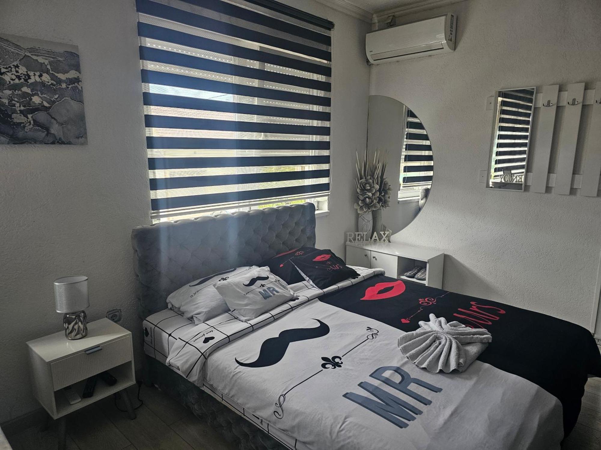 Apartman U Centru Šid Esterno foto